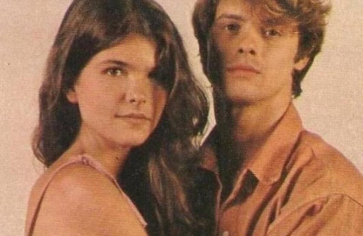 Marcos Winter e Cristiana Oliveira como "Juma" e "Jove" na primeira edição de "Pantanal", na findada Tv Manchete em 1990 (Foto Reprodução/Internet)