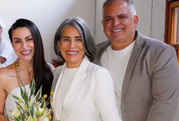 Cleo Pires, sua mãe Glória Pires e o padrasto Orlando Morais (Foto Reprodução/Youtube)