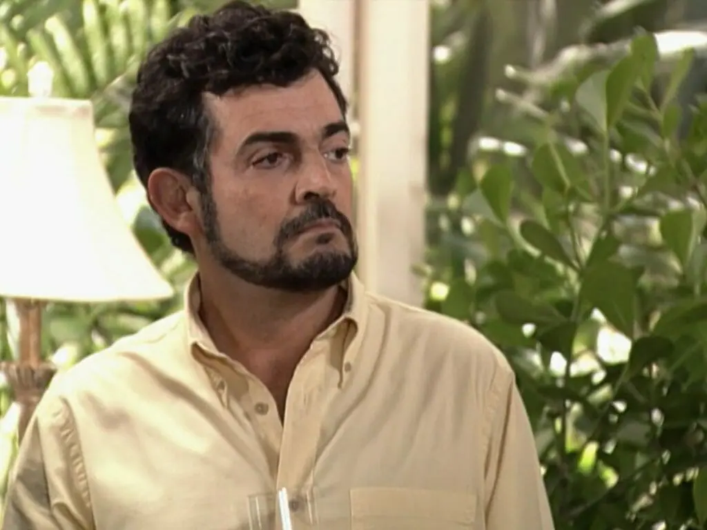 Buza Ferraz, após 11 anos afastado despontou em "Páginas da Vida" (Foto Reprodução/Globo)