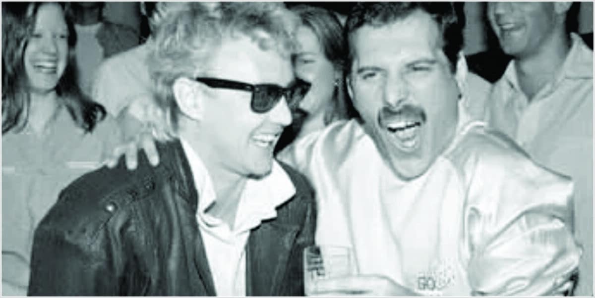 Freddie Mercury e o baterista Roger Taylor (Foto: Reprodução)