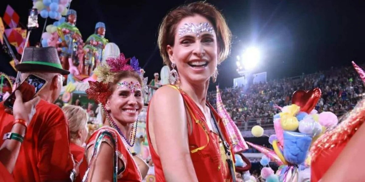 Atruz apareceu recentemente curtindo o carnaval na Sapucaí. (Foto: reprodução/AgNews)