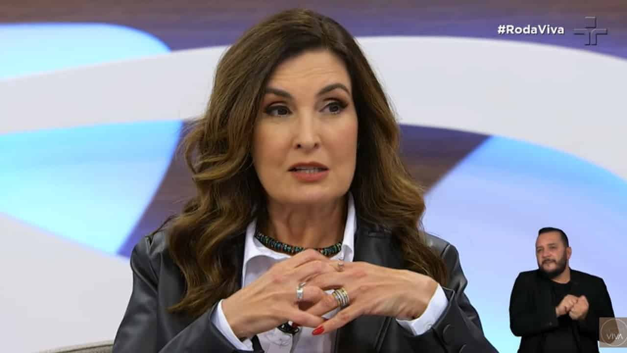 Fátima Bernardes no Roda Viva (Foto: Reprodução/TV Cultura)