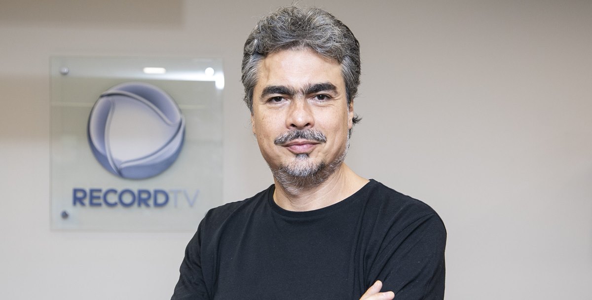 Diretor Rogério Gallo. (Foto: reprodução/Record)