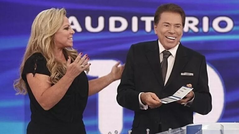 Christina Rocha ao lado de Silvio Santos no SBT. (Foto: Reprodução)