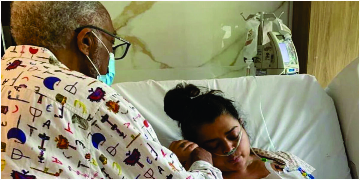Preta Gil e o pai Gilberto Gil em hospital (Foto: Reprodução/ Instagram)